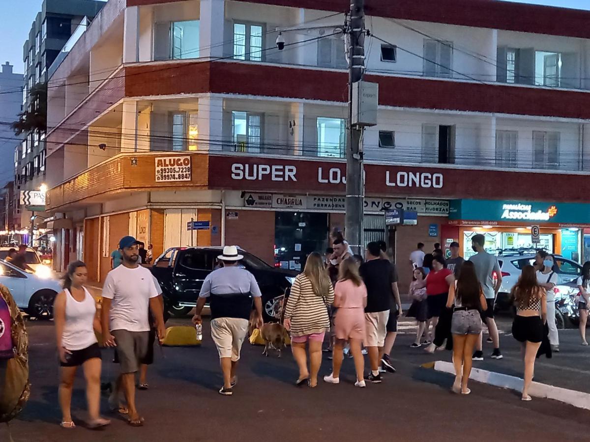 Edificio Longo Jk Kitinet Leilighet Capão da Canoa Eksteriør bilde